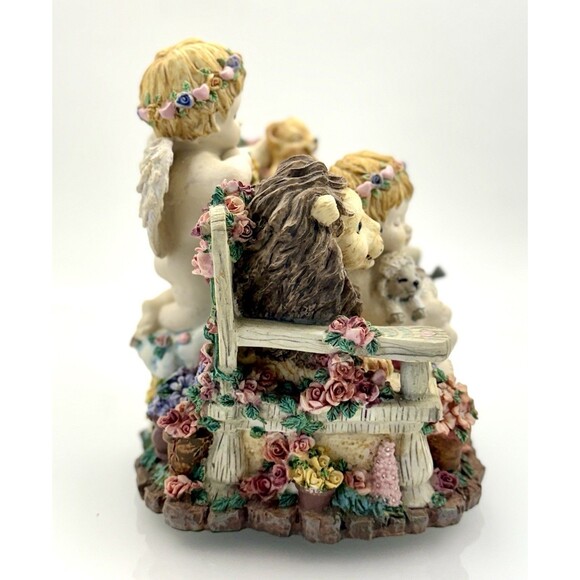 Vintage Classic Treasures Musical Cherubs Figurine – Plays “Love Is Here to Stay - Picture 4 of 13